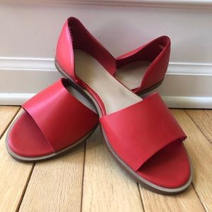 red sandals